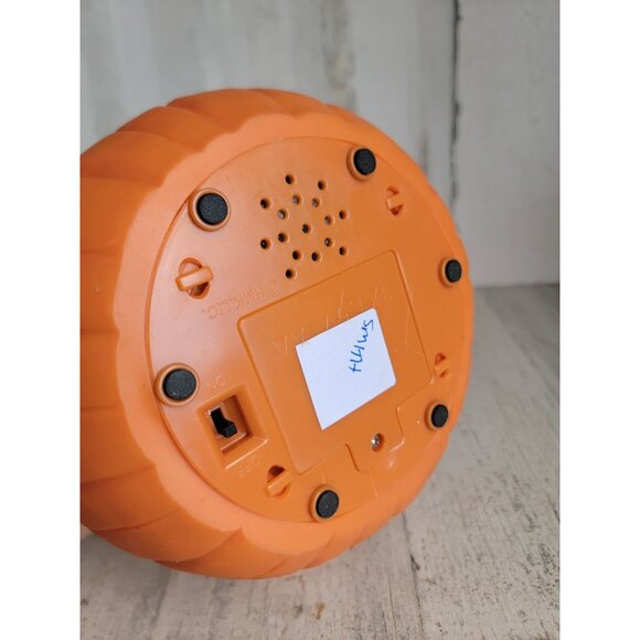 Hallmark gruesome greeter Pumpkin Halloween scary animated prop - Picture 9 of 10